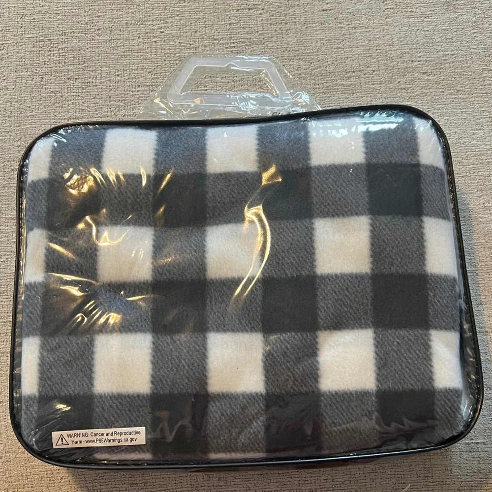 Stalwart Automotive Fleece Travel Blanket Black White Buffalo Plaid‎ New in Case
